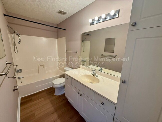 Building Photo - 10200 Belle Rive Blvd