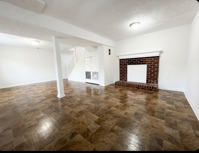 Building Photo - 114 Drexel Dr