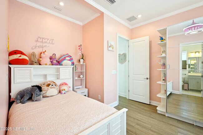 Building Photo - 210 Terra Oaks Dr