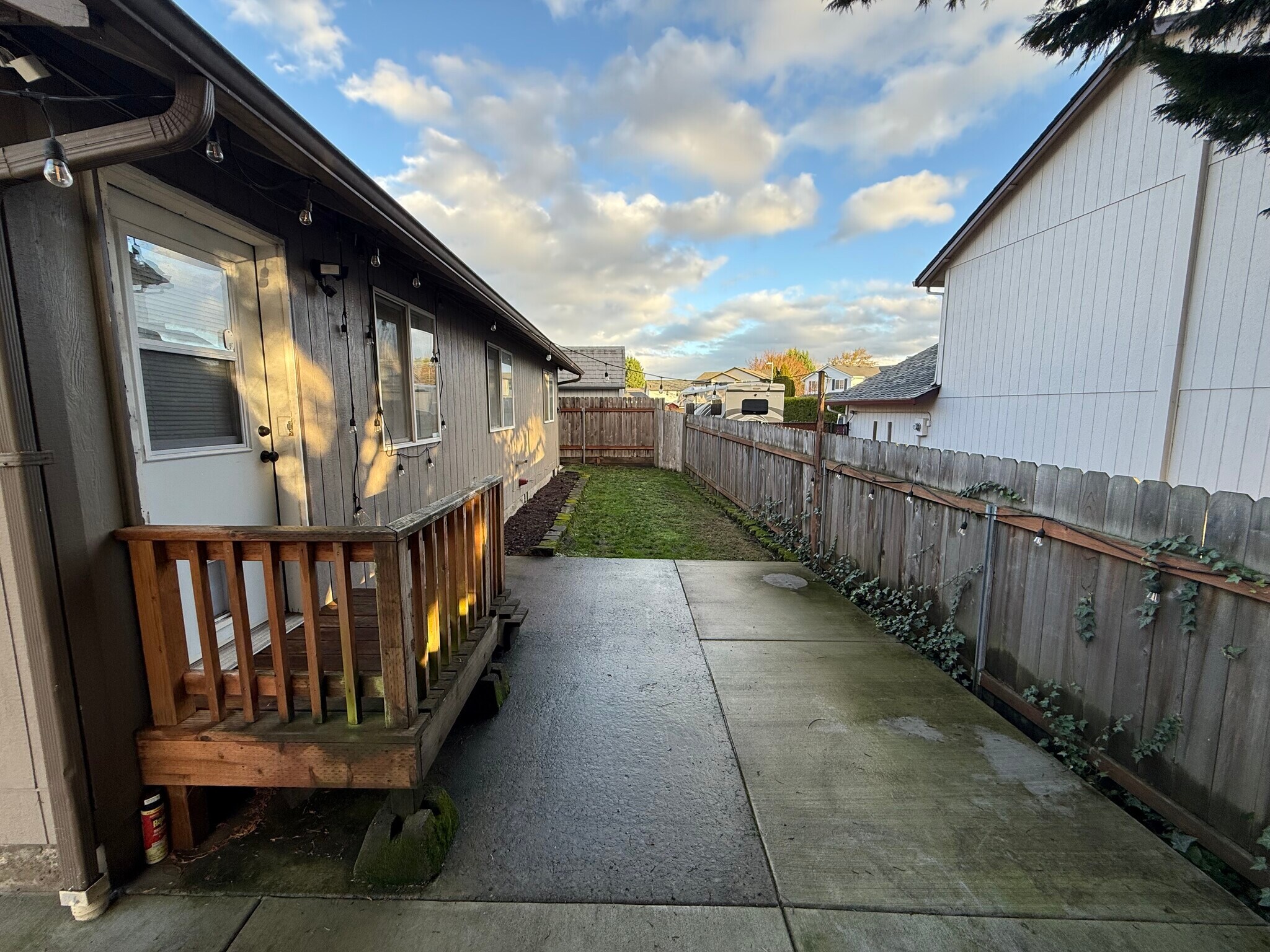 Building Photo - 13001 NE 89th St