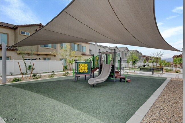 Building Photo - 237 Callen Falls Ave