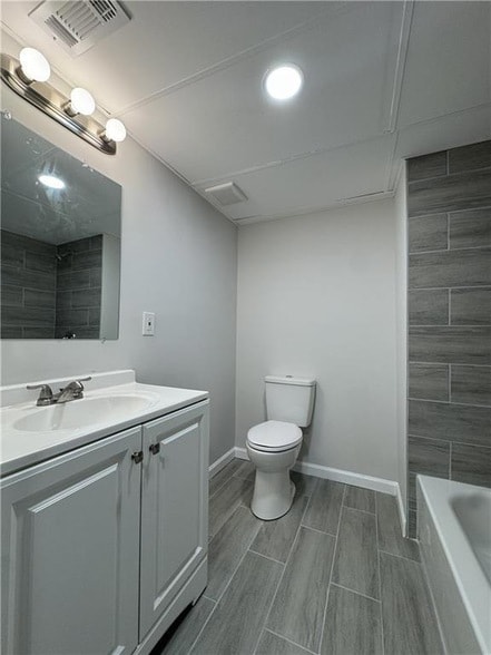 Building Photo - 3489 Creighton Rd SW