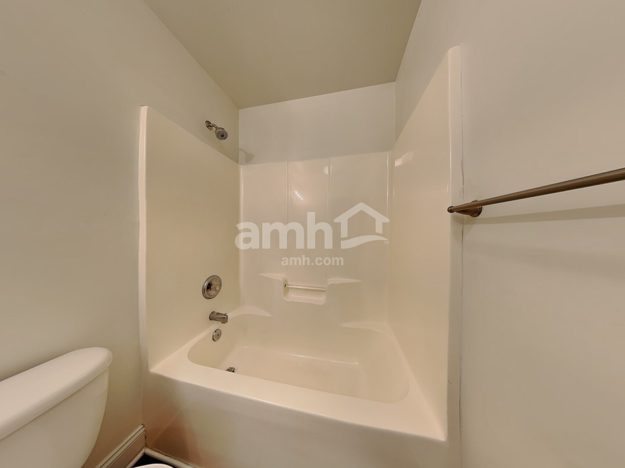 Building Photo - 2301 Payton Dr