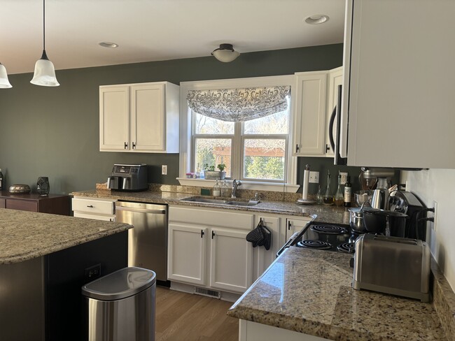 Building Photo - 603 E Castlebury Cir