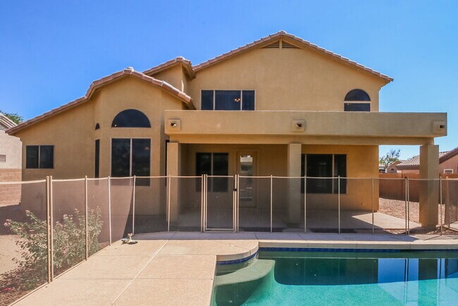 Building Photo - 1668 S Quartz St