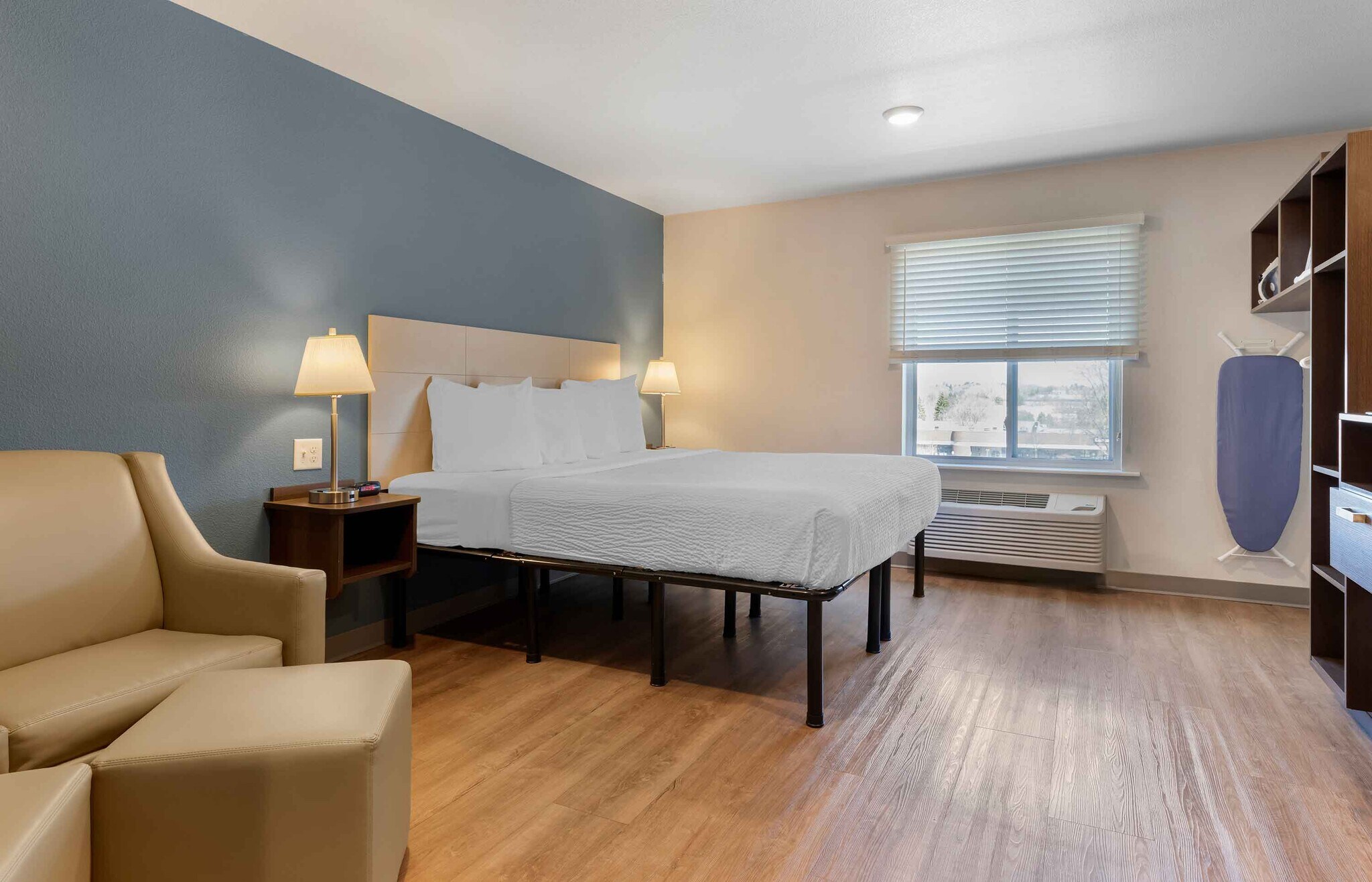 Building Photo - Furnished Studio-Minneapolis - Airport - Mendota Heights