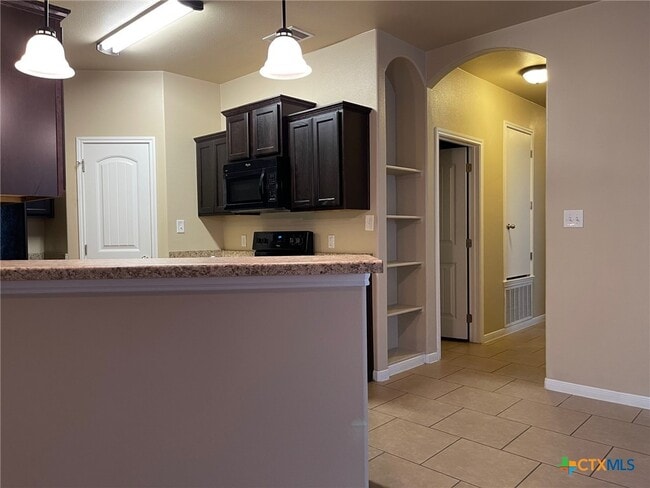 Building Photo - 4509 Cambridge Dr