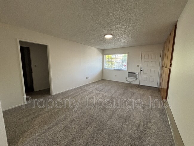 Building Photo - 725 Kimball Rd