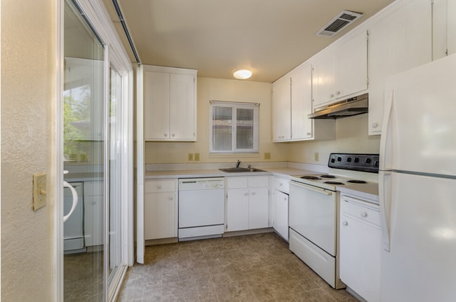 Interior Photo - Wright Properties