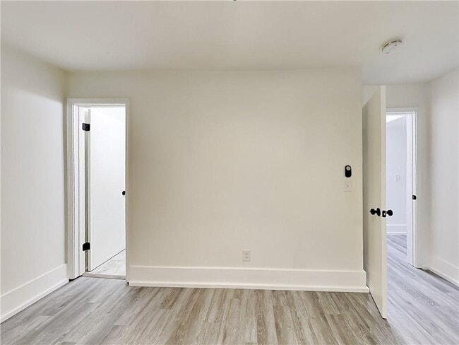 Building Photo - 4013 Hawthorne Cir