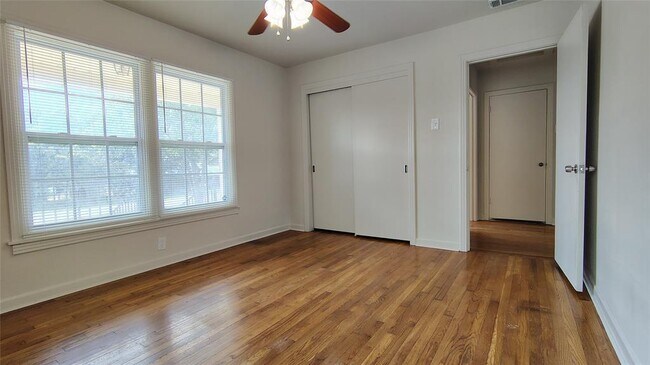 Building Photo - 13805 Maye Pl
