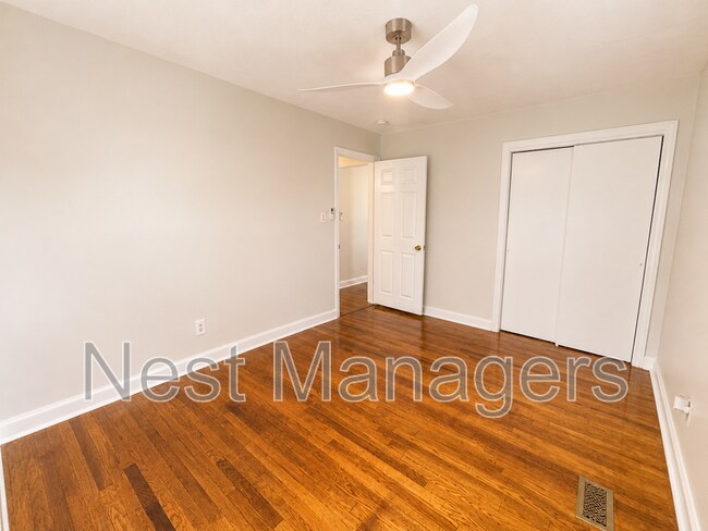 Building Photo - 1506 Swainey Ave