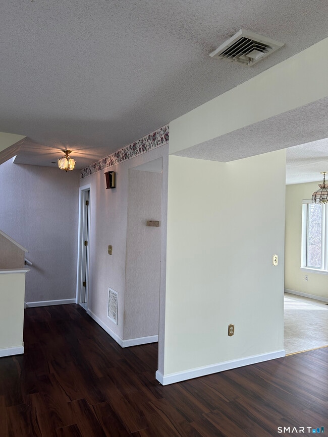 Building Photo - 10 South St