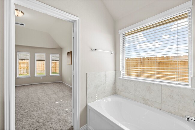 Building Photo - 419 Twilight Mdw Wy