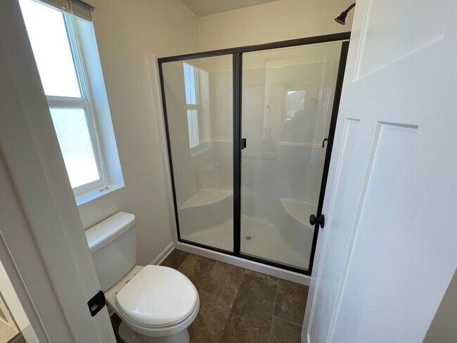 Building Photo - 4Bd/2.5Ba Gresham Home ~ Community Playgro...