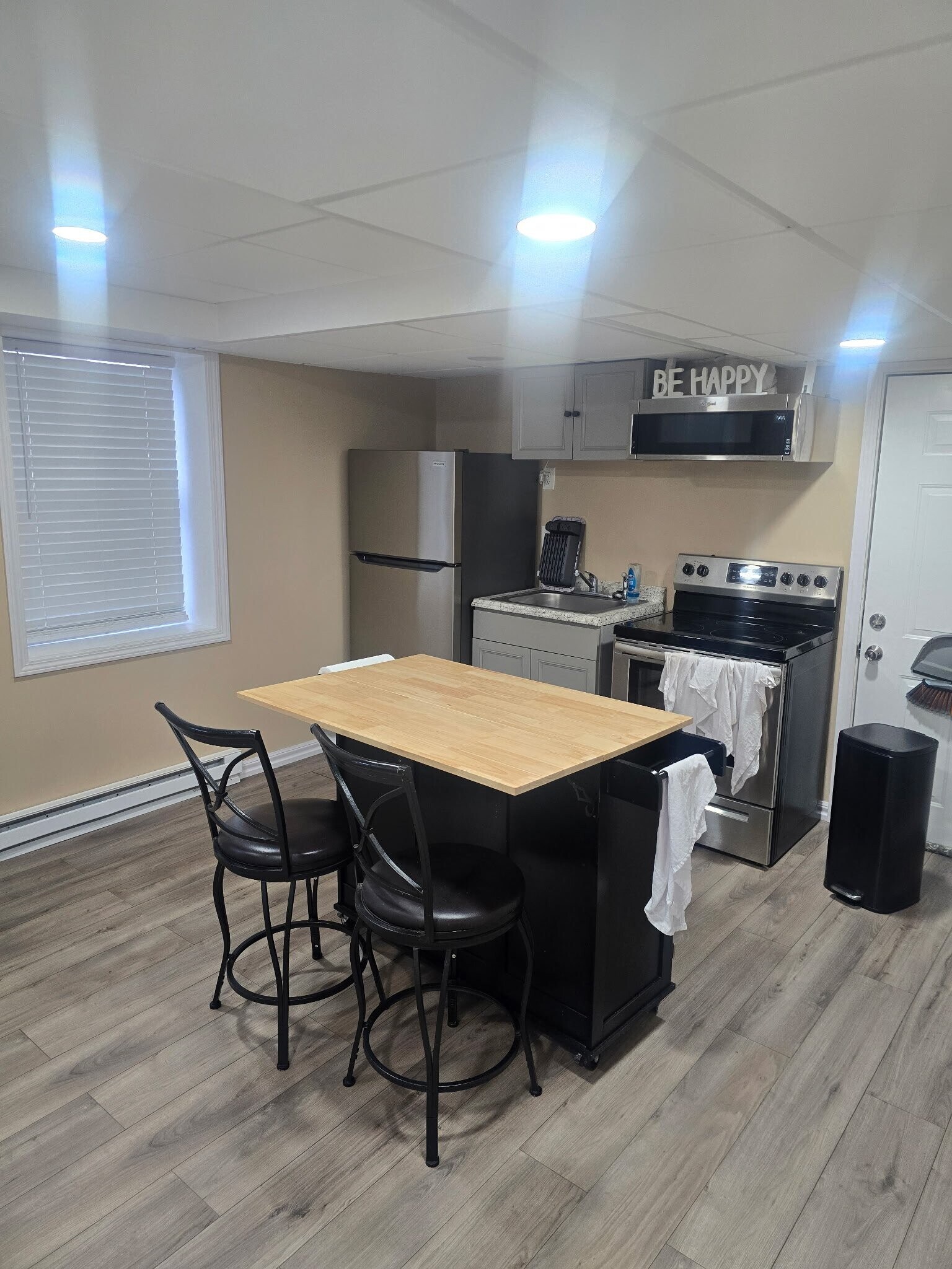 Building Photo - 5 Verdun Ave