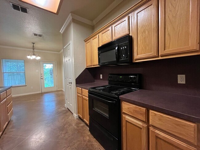 Building Photo - 3016 Palomino Trail