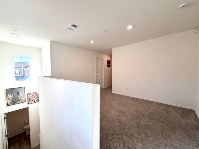 Building Photo - Stylish 4-Bedroom Solar Home Near Community Park