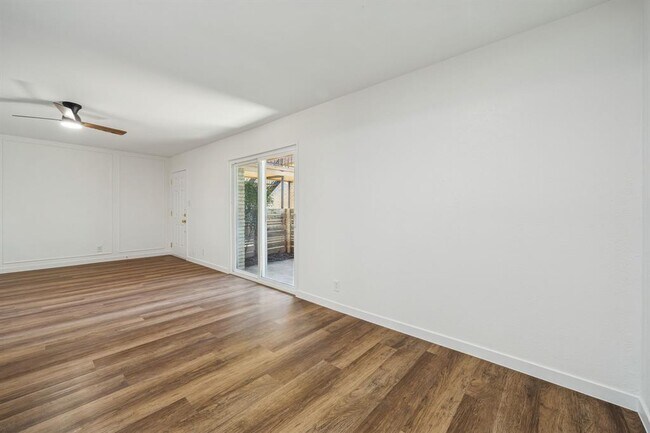 Building Photo - 7801 Shoal Creek Blvd