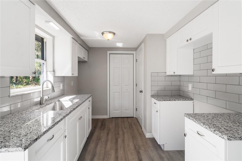 Building Photo - 7926 Gulf Way