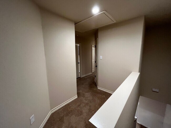 Building Photo - 13903 Annas Way #105, San Antonio, TX. 78233