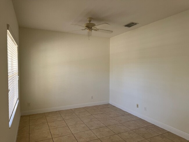 Building Photo - Annual Unfurnished Rental