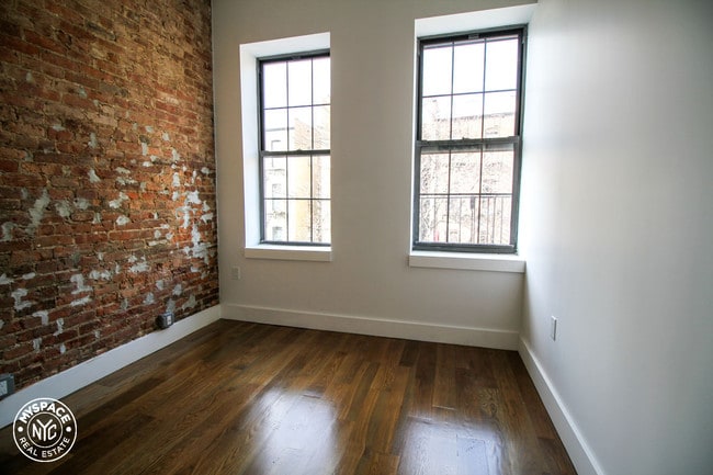 Building Photo - 1501 Dekalb Ave