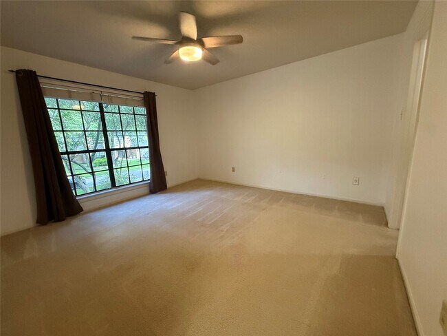 Building Photo - 39 Eagle Rock Pl