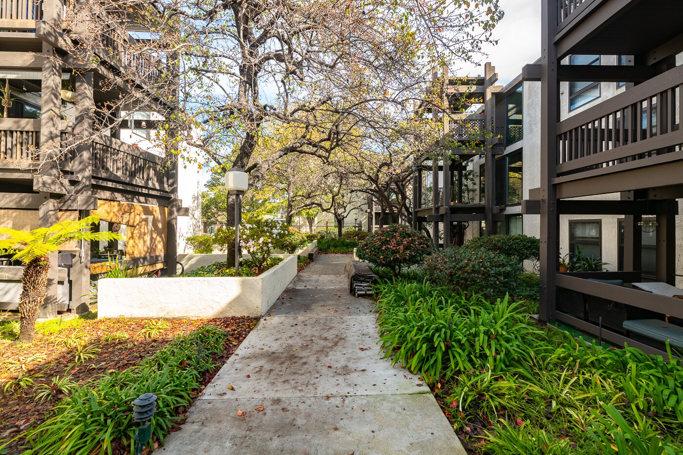 Building Photo - 7742 Redlands St