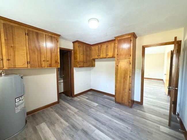 Building Photo - 108 Seymour Dr