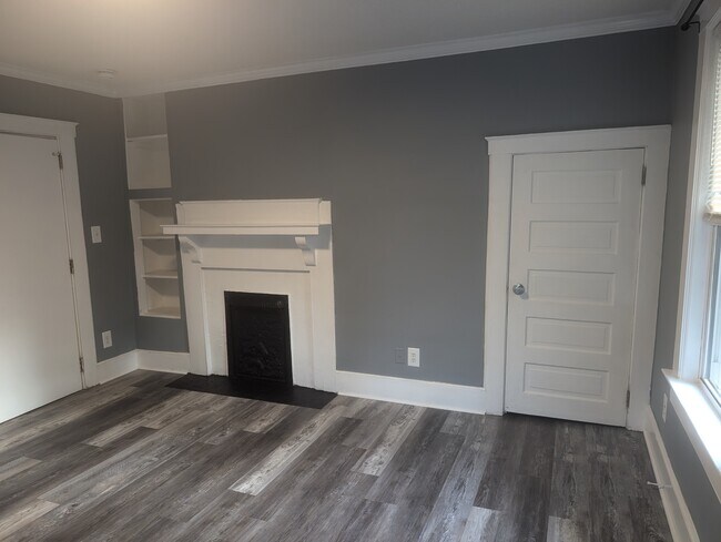 Building Photo - 2217 Blossom St