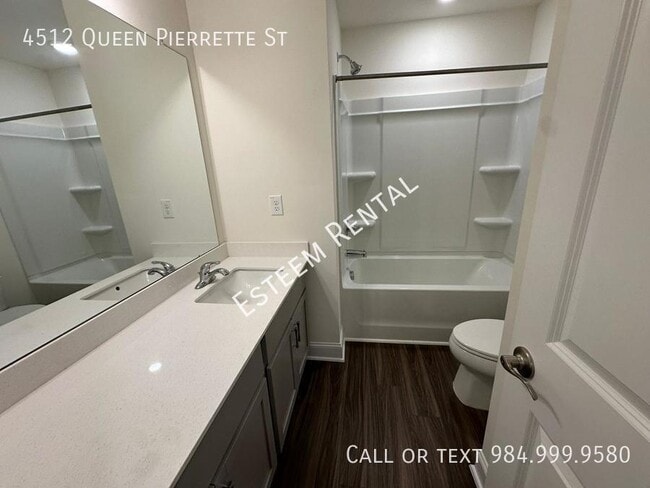 Building Photo - 4512 Queen Pierrette St