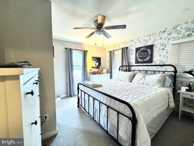 Building Photo - 425 Juniper St