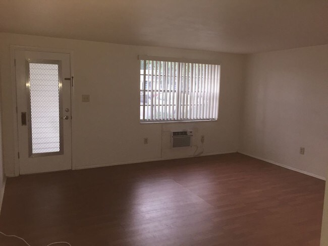 Building Photo - Gardens of Beacon Square - 55 Community