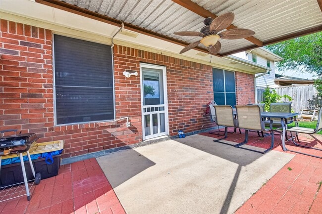 Building Photo - 20135 Golden Mesa Dr