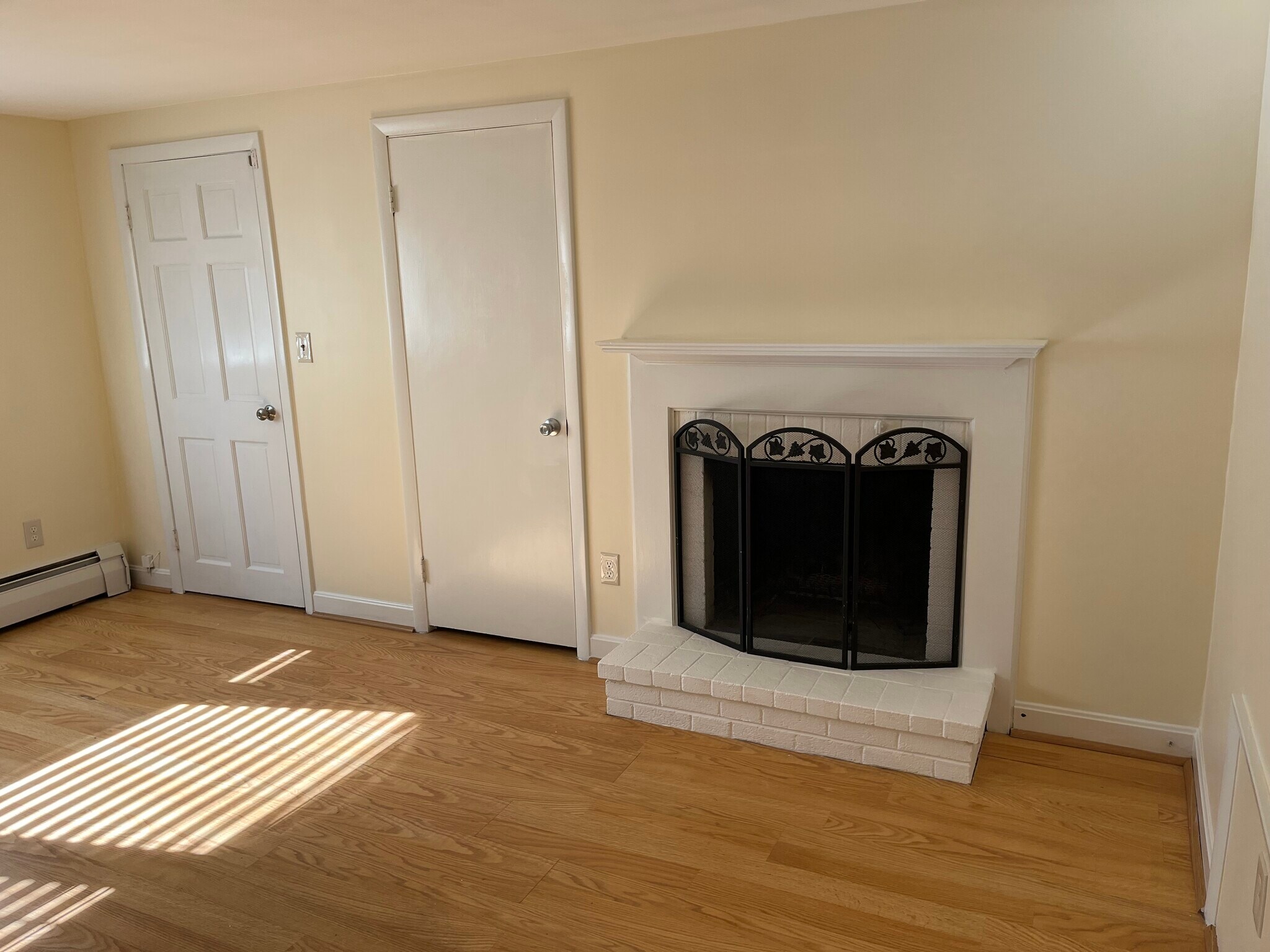 Building Photo - 31 Bridge St