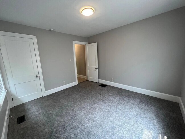 Building Photo - 4130 Talbert St