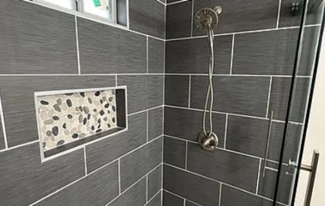 Building Photo - $0 First Month's Rent / $0 Deposit at Move-in