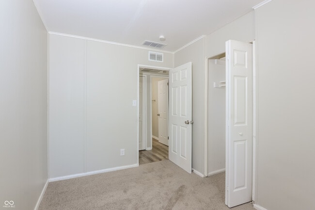 Building Photo - 4030 Kalmar Dr