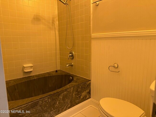Building Photo - 8562 Echoridge Ct