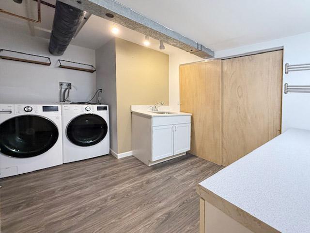 Building Photo - 1341 Rose Blvd