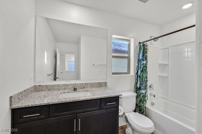 Building Photo - 2212 Langmore St