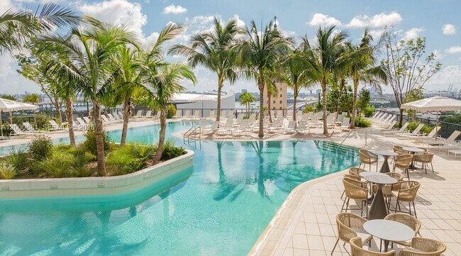 Building Photo - 159 NE 6th St