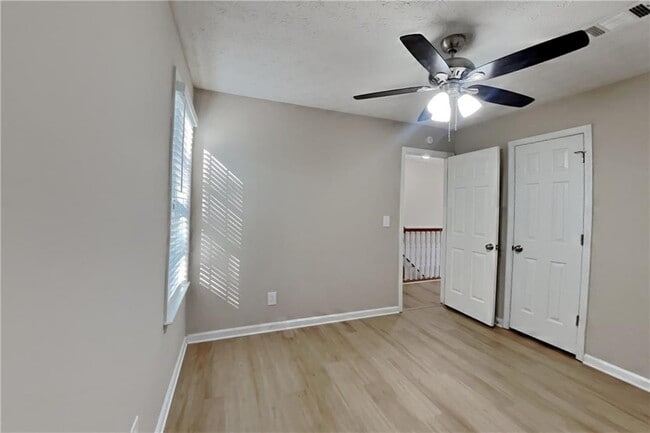 Building Photo - 2929 Sentinel Cir