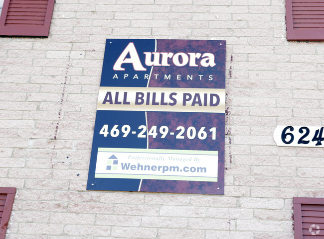 Aurora Apartments - Town Lake Apartments