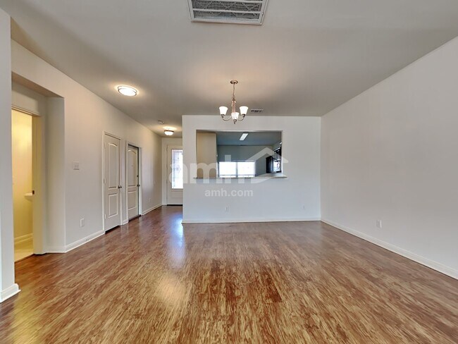 Building Photo - 1012 Summer Stream Rd