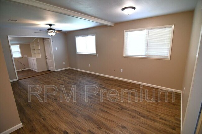 Building Photo - 3454 Harrison St