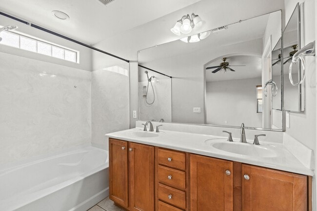 Building Photo - 6673 E Cooperstown Dr