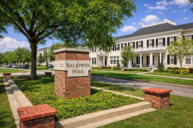 Building Photo - Gorgeous  3/2 Condo with Garage  for Rent in Exclusive Baldwin Park.