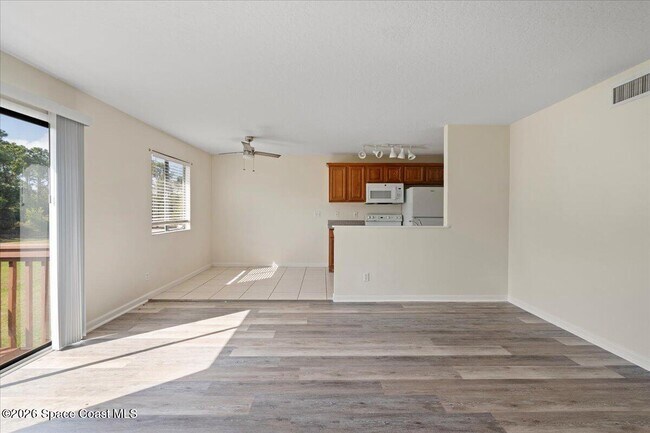 Building Photo - 1870 Agora Cir SE